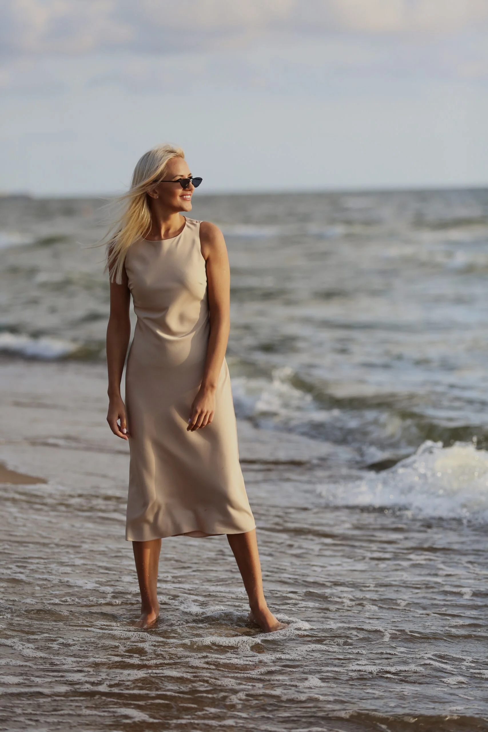 Šilkinė suknelė 'Femme' - Image 4